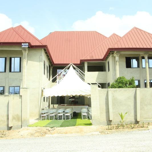 Unterstützen Sie den Bau der Mädchenschule in Kumasi, Ghana